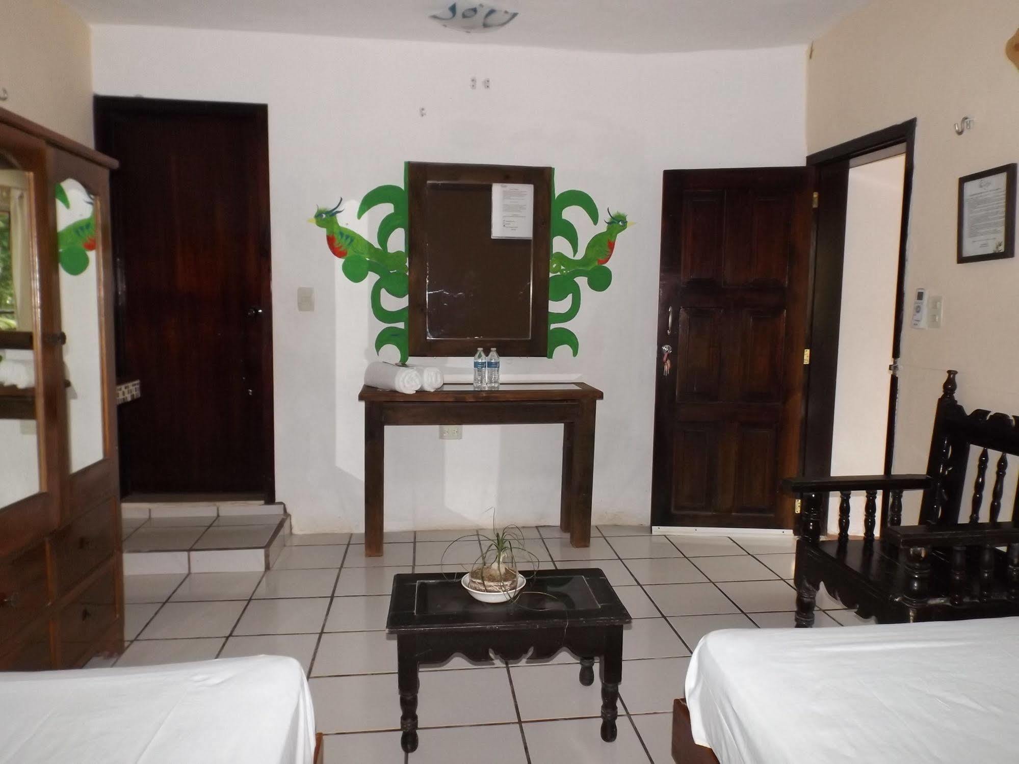 Nido Del Quetzal Hotel บากาลาร์ ภายนอก รูปภาพ