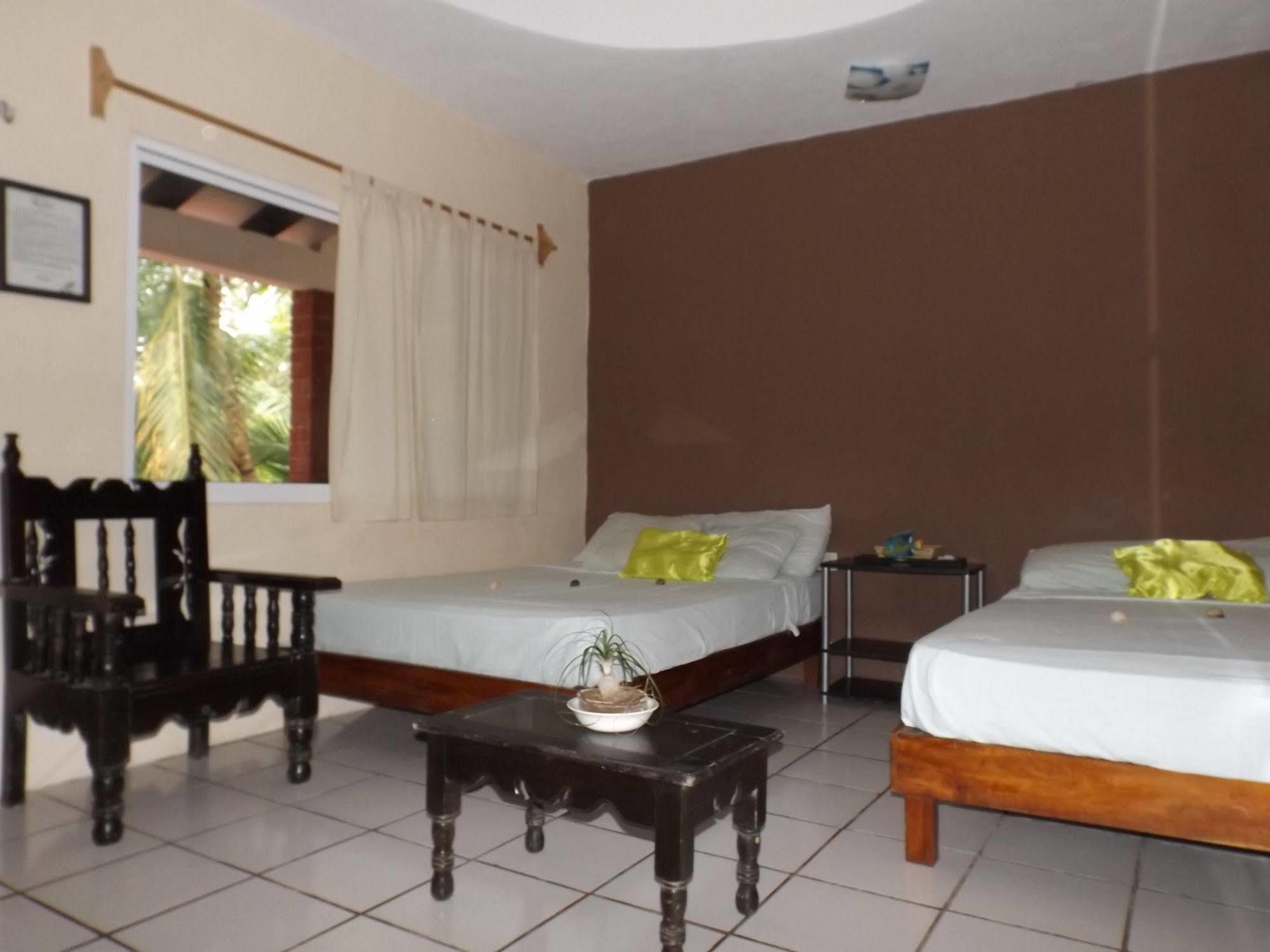 Nido Del Quetzal Hotel บากาลาร์ ภายนอก รูปภาพ